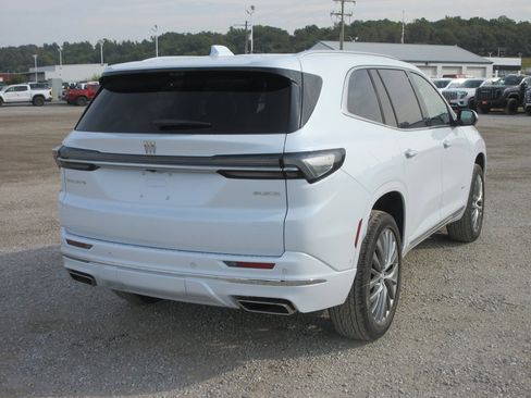 New 2026 Buick Enclave Avenir w/ Super Cruise Package image 5
