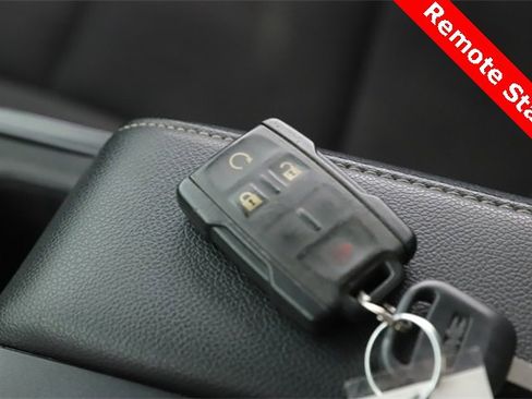 Used 2015 GMC Sierra 2500 SLE w/ SLE Preferred Package image 3