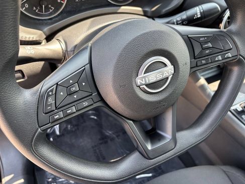 Used 2025 Nissan Sentra S FWD image 24
