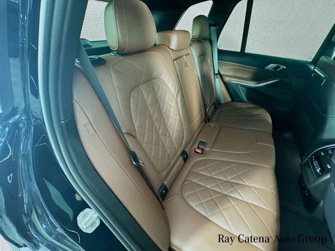 Used 2025 BMW X5 xDrive40i w/ M Sport Package AWD/4WD image 29