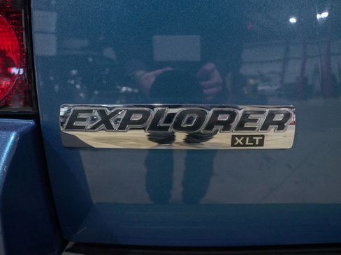 Used 2009 Ford Explorer XLT image 22