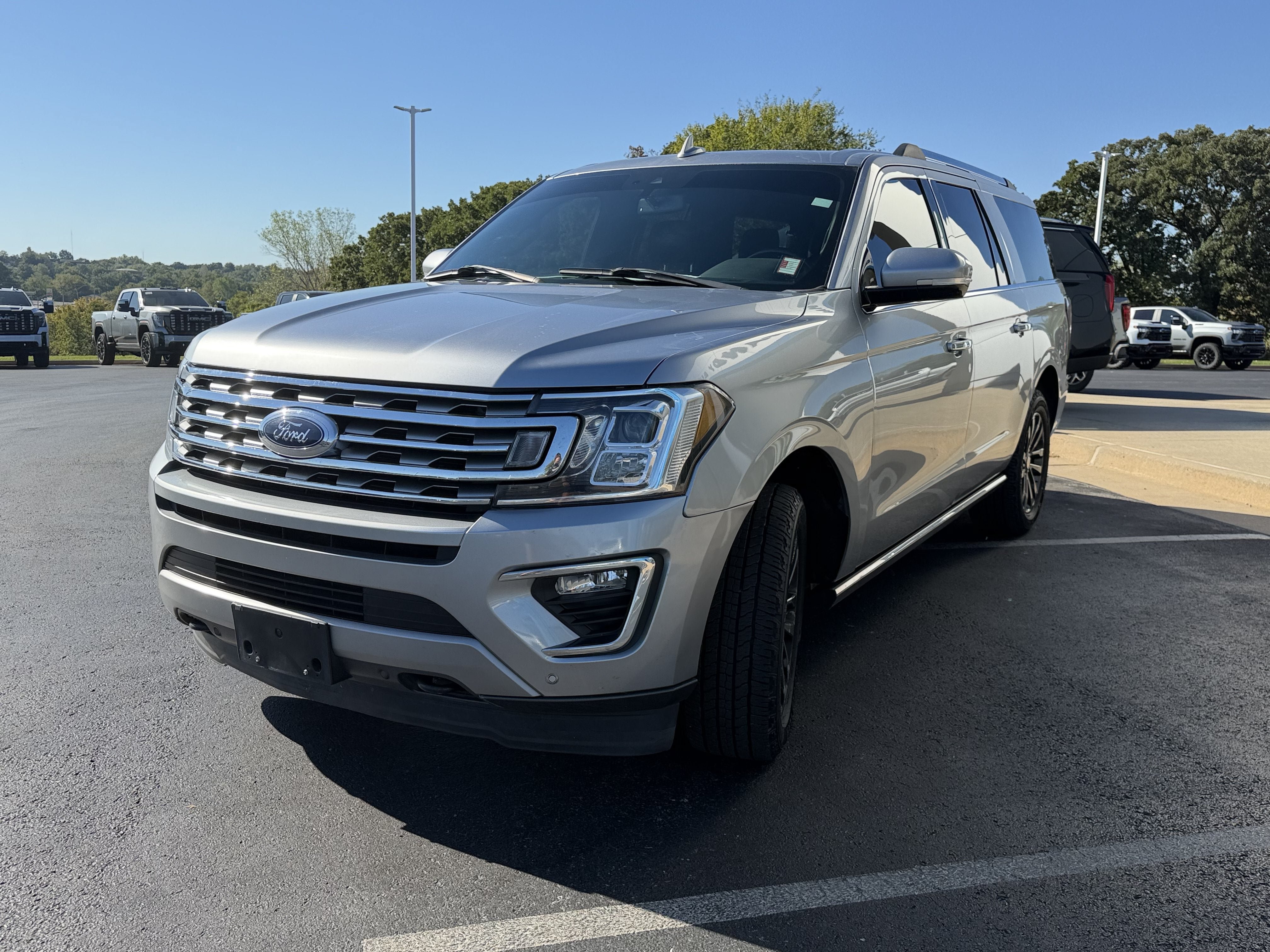 Used 2021 Ford Expedition Max Limited AWD/4WD image 2