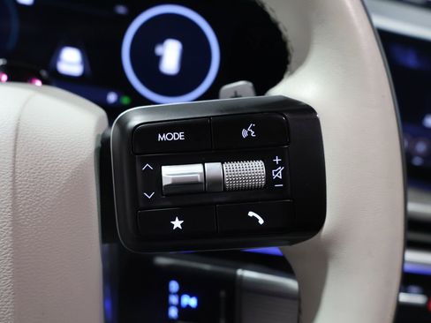 Used 2024 Hyundai Santa Fe Calligraphy image 32