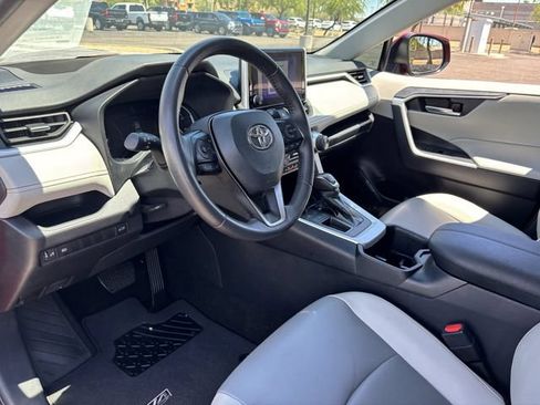 Used 2025 Toyota RAV4 XLE Premium FWD image 18