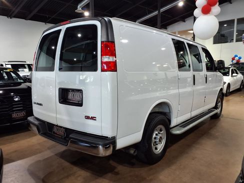 Used 2025 GMC Savana 2500 w/ Driver Convenience Package RWD image 6