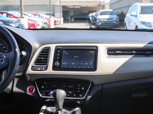 Used 2019 Honda HR-V EX image 17