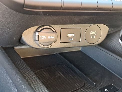 New 2025 Hyundai Elantra SEL image 24