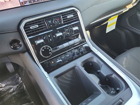 New 2026 Nissan Armada SL w/ Captain's Chari Seat Package image 12