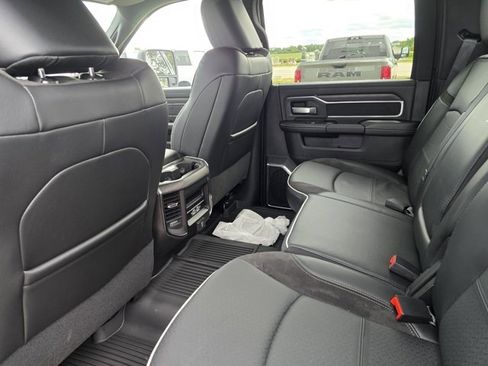 Used 2025 RAM 2500 Laramie w/ Sport Appearance Package image 25