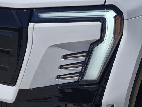 New 2026 GMC Sierra EV Elevation w/ LPO, Elevation Dark Package image 6