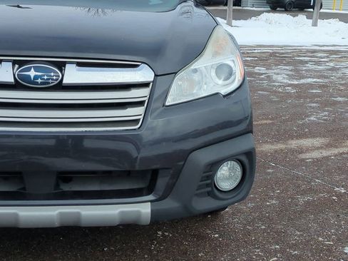 Used 2013 Subaru Outback 2.5i Limited w/ Moonroof Pkg image 10