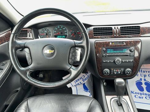 Used 2012 Chevrolet Impala LTZ image 11