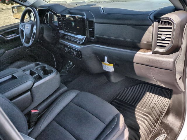 Certified 2026 Chevrolet Silverado 1500 LT AWD/4WD image 35