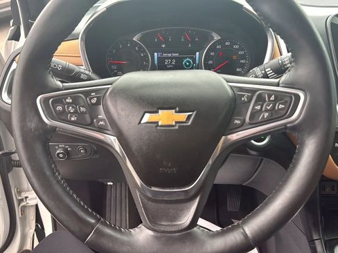 Used 2018 Chevrolet Equinox Premier image 17