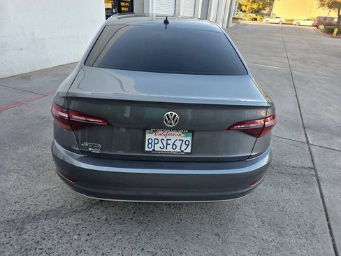 Used 2019 Volkswagen Jetta R-Line FWD image 5