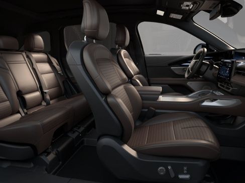 New 2026 Lincoln Nautilus Reserve AWD/4WD image 42