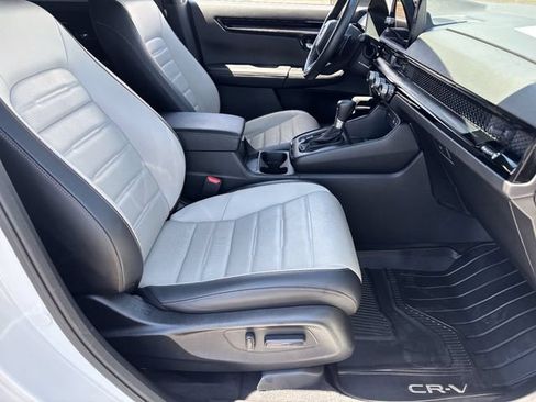 Used 2025 Honda CR-V Sport Touring image 11