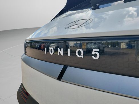 New 2026 Hyundai Ioniq 5 SE image 32