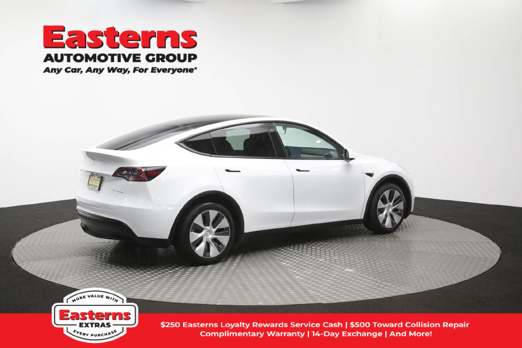 Used 2022 Tesla Model Y Long Range AWD/4WD image 38
