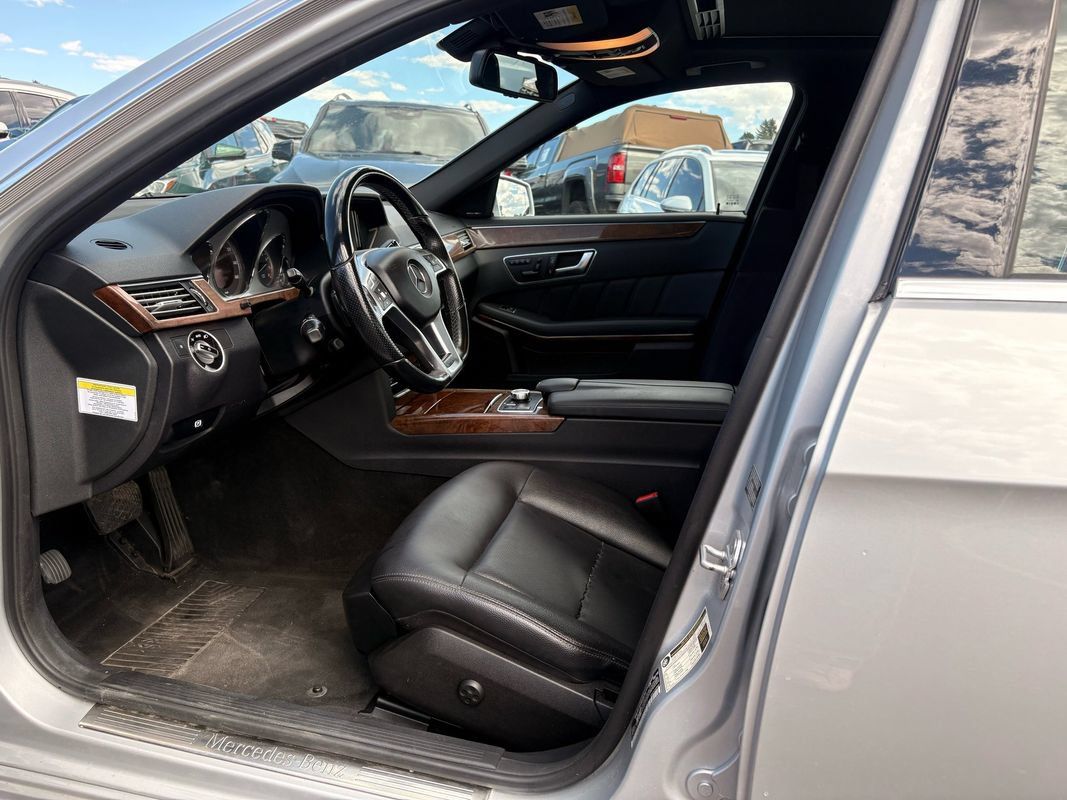 Used 2013 Mercedes-Benz E 350 4MATIC Sedan image 10