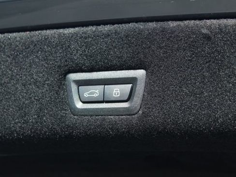 New 2026 BMW i7 xDrive60 w/ Executive Package image 9