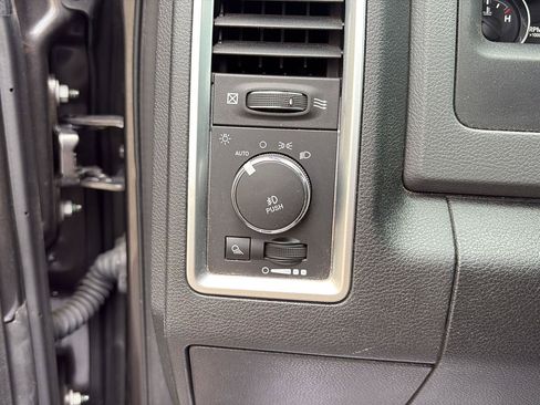 Used 2017 RAM 1500 Big Horn AWD/4WD image 9