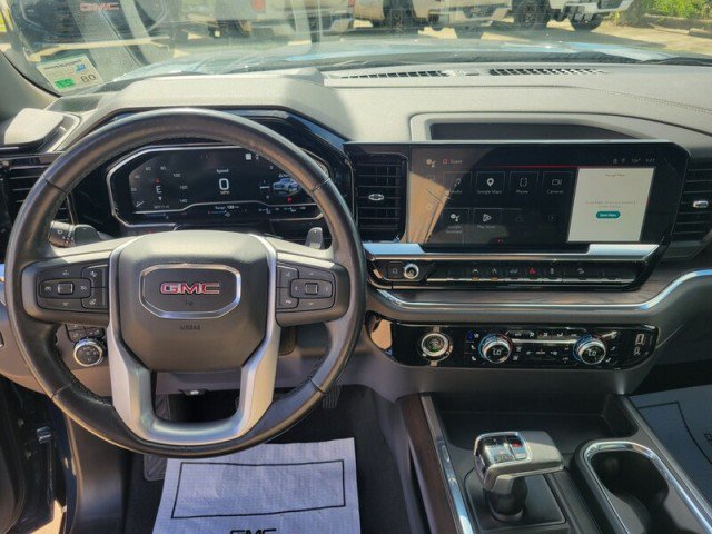 Used 2023 GMC Sierra 1500 SLT w/ SLT Premium Package AWD/4WD image 17