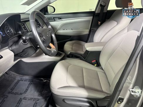 Used 2020 Hyundai Elantra Value Edition FWD image 12
