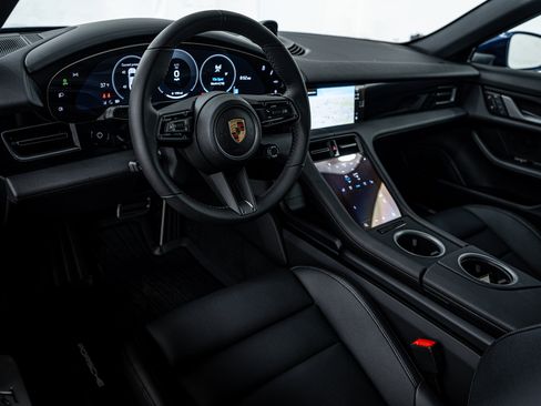 New 2025 Porsche Taycan 4S image 4
