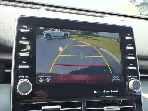 Used 2021 Toyota Avalon XLE w/ Moonroof Package FWD image 16