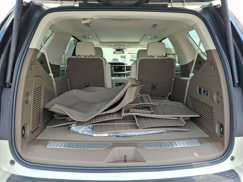 Used 2023 GMC Yukon Denali w/ LPO, Floor Liner Package AWD/4WD image 34