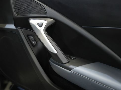 Used 2015 Chevrolet Corvette Z06 w/ 3LZ Preferred Equipment Group image 25