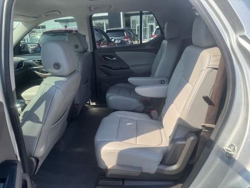 Used 2020 Chevrolet Traverse LT w/ LPO, Floor Liner Package image 24