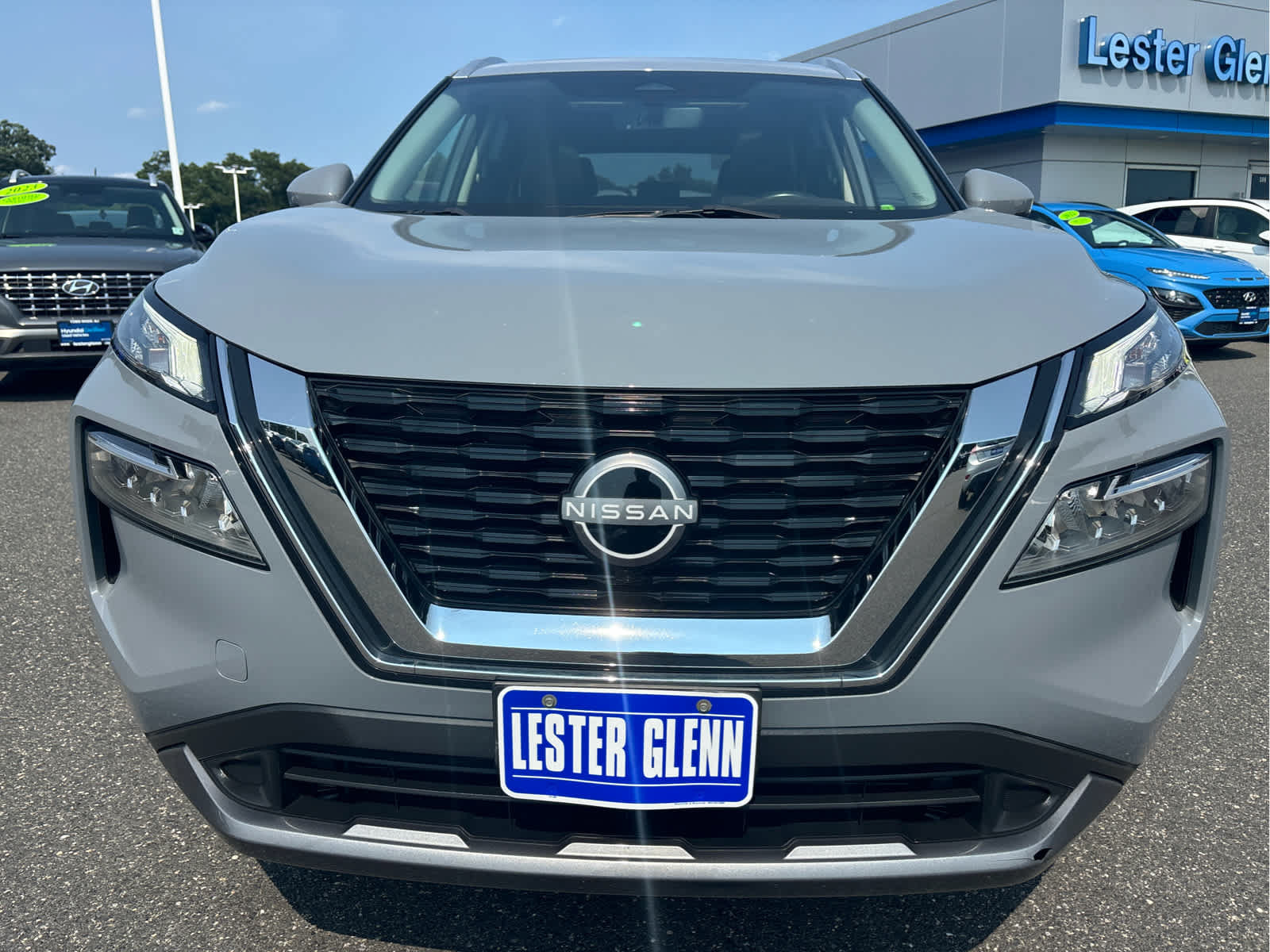 Used 2023 Nissan Rogue SL AWD/4WD image 3