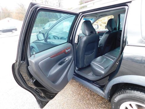 Used 2007 Volvo XC70 image 17