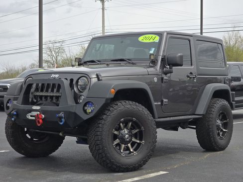Used 2014 Jeep Wrangler Rubicon w/ Power Convenience Group image 2