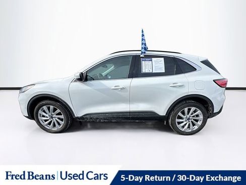Used 2022 Ford Escape Titanium w/ Titanium Elite Package image 4