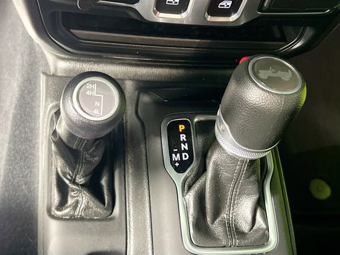 Used 2021 Jeep Wrangler Willys image 24