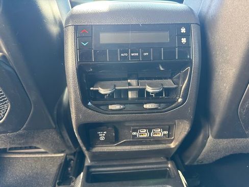 Used 2023 Jeep Grand Cherokee L Laredo w/ Luxury Tech Group I image 18