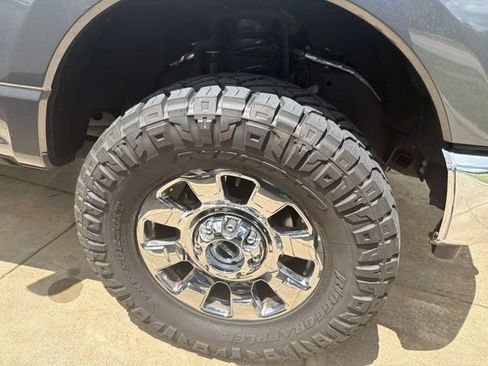 Used 2024 Ford F250 Lariat w/ Lariat Ultimate Package AWD/4WD image 4