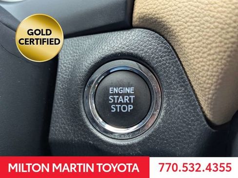 Used 2023 Toyota RAV4 Limited image 29