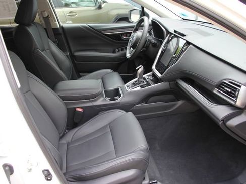 Certified 2025 Subaru Outback Limited AWD/4WD image 37