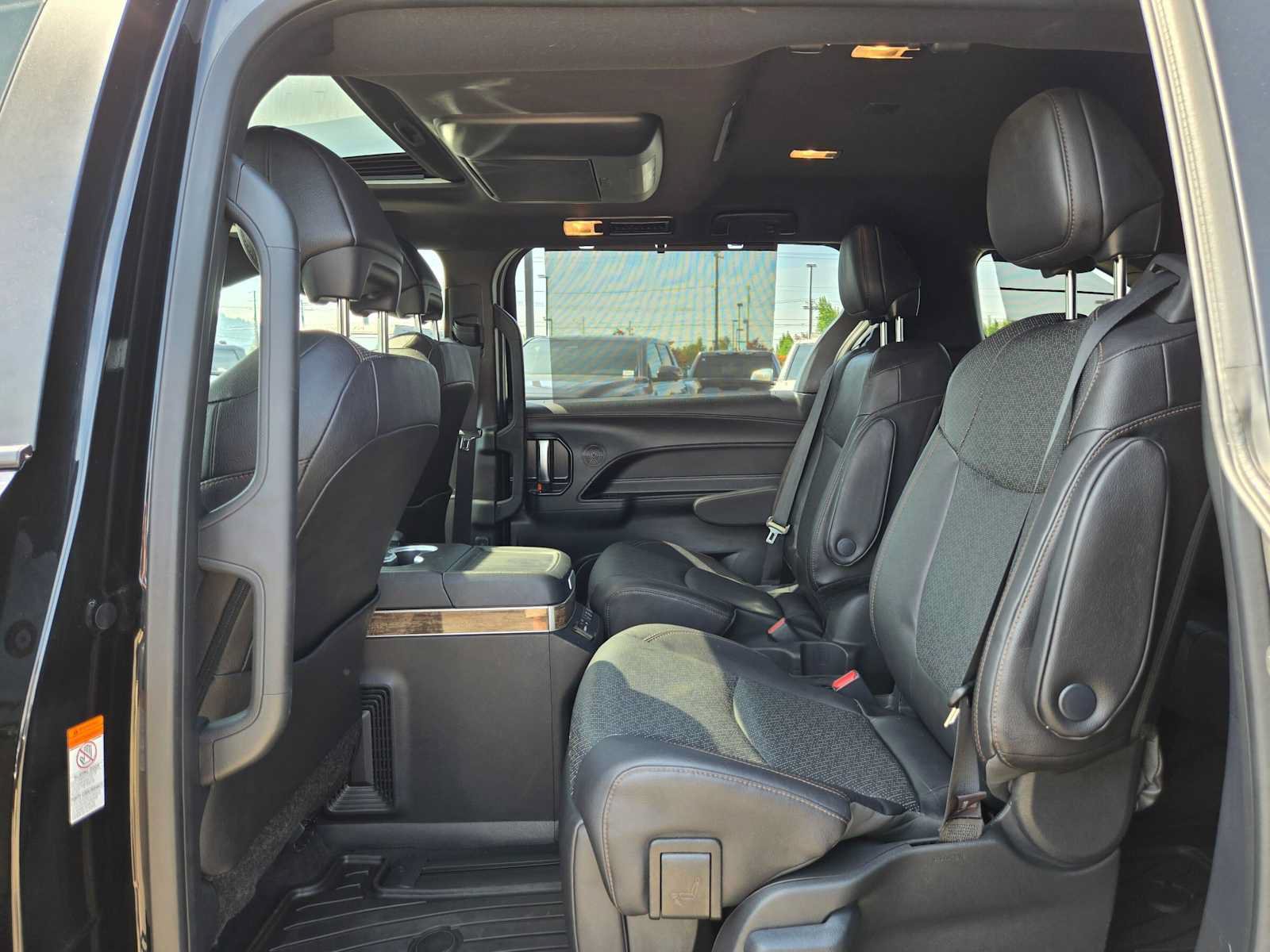 Certified 2025 Toyota Sienna Platinum AWD/4WD image 16