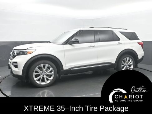 Used 2023 Ford Explorer Platinum w/ Technology Package AWD/4WD image 2