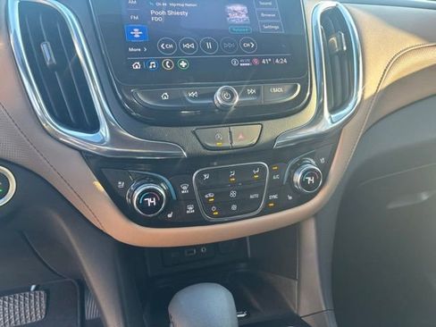 Used 2022 Chevrolet Equinox Premier image 24