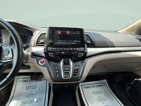 Used 2019 Honda Odyssey Touring image 11
