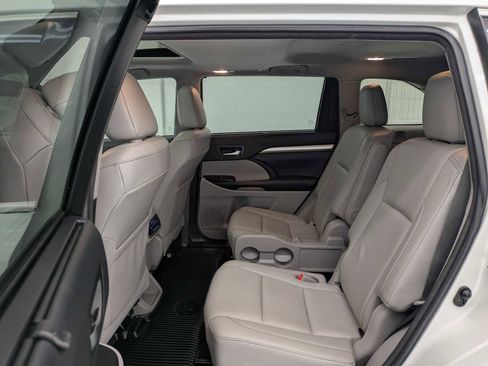 Used 2018 Toyota Highlander XLE image 20