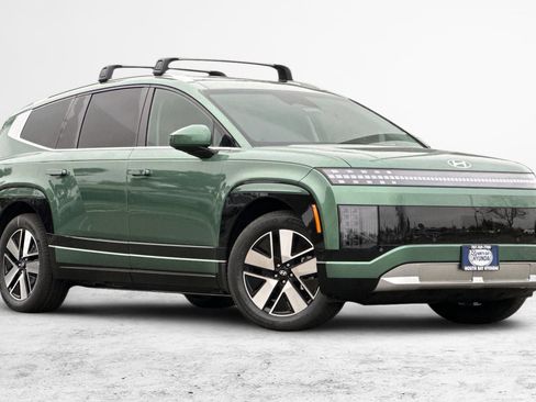 New 2026 Hyundai Ioniq 9 SEL image 2