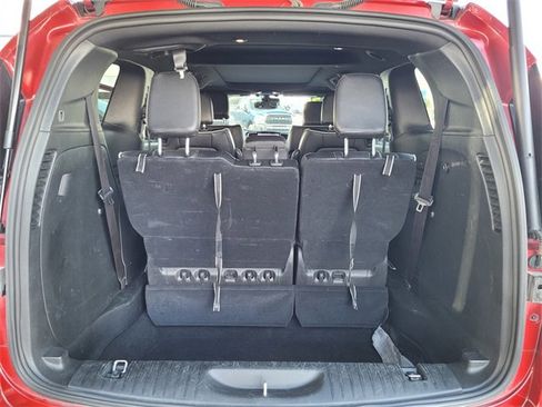 Certified 2025 Chrysler Pacifica Limited image 19