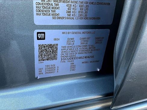 Used 2024 Chevrolet Silverado 1500 RST AWD/4WD image 16
